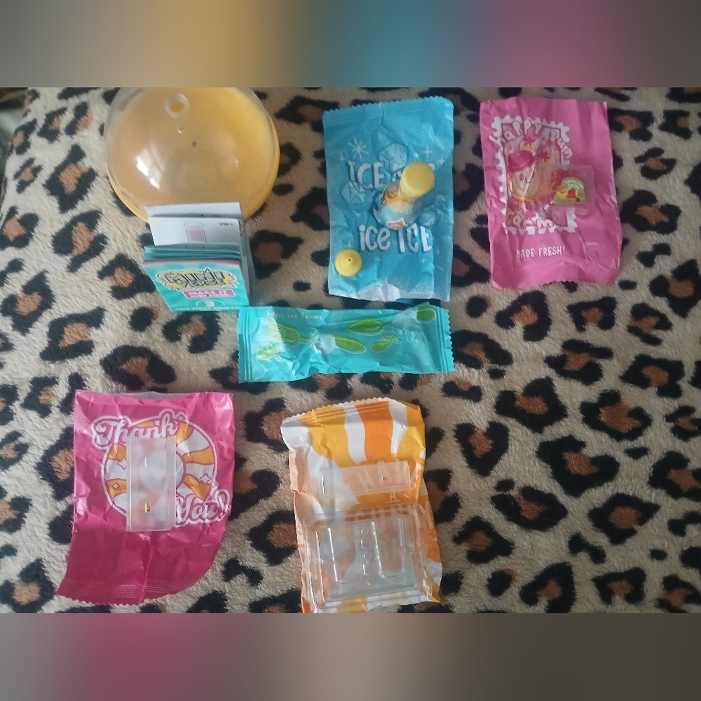 NIB Miniverse Food Makie It Your Self Orange & Strawberry Popcicles DIY